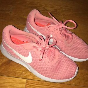 Nike pink Shoes